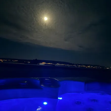 Moonlight 아파트 *